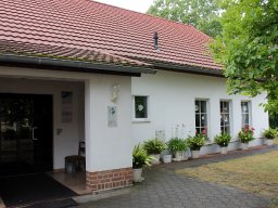 Sandersdorf.Gemeindehaus.4050